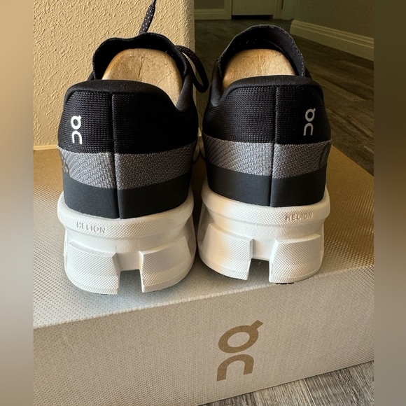 On Cloudmonster 2 - Picture 8 of 10